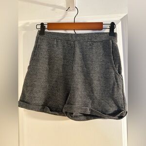 Women short- small size